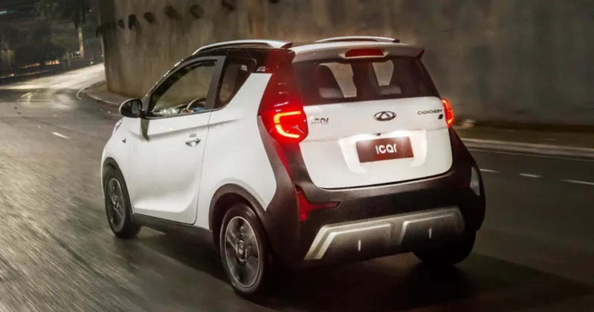 Los coches eléctricos y SUVs de lujo de 2022 y 2023 siguen estancados en 2025 en Brasil, con descuentos de hasta R$ 100 mil. (Foto: Divulgación)