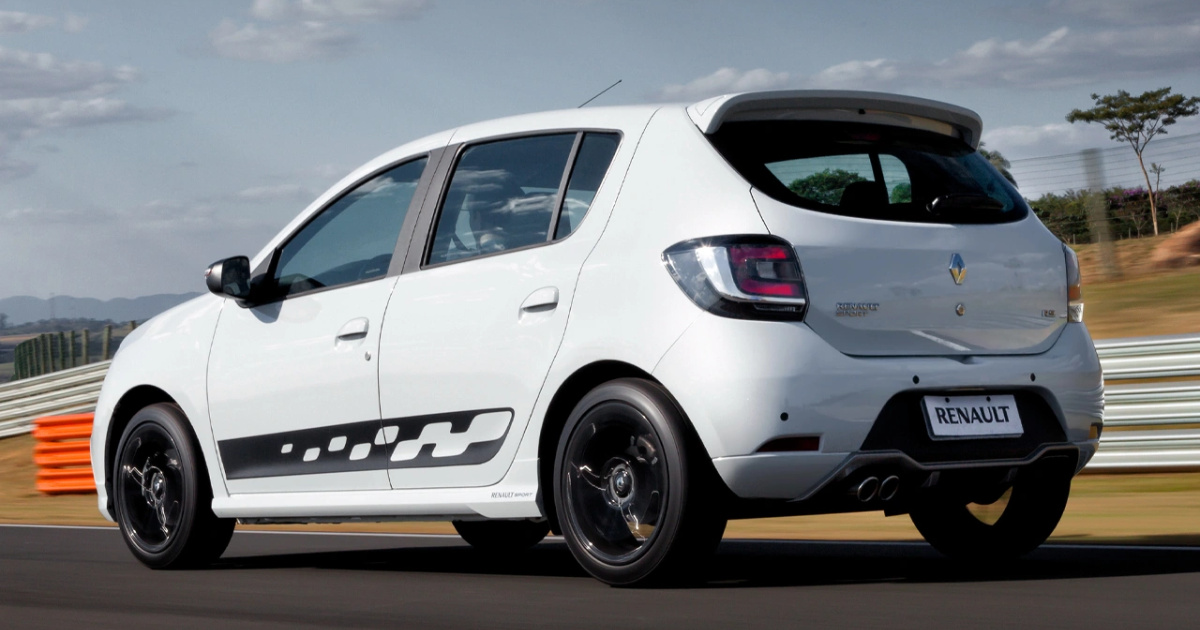 Descubra 5 carros usados hasta R$ 60 mil que entregan más potencia, rendimiento y comodidad que modelos 1.0 populares.