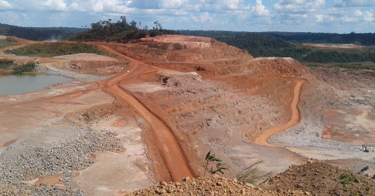 La Justicia puede suspender la exploración de la Mina Pitinga en Amazonas y presiona a la empresa china a probar la ausencia de uranio y riesgos ambientales.