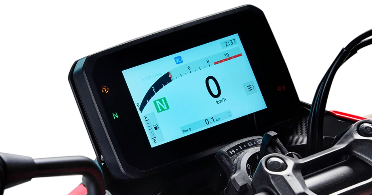 Descubre cómo la nueva Honda CB 500 Hornet regresa a Brasil con motor potente, panel TFT moderno y conectividad inédita. Ve las novedades. Foto: Divulgación honda