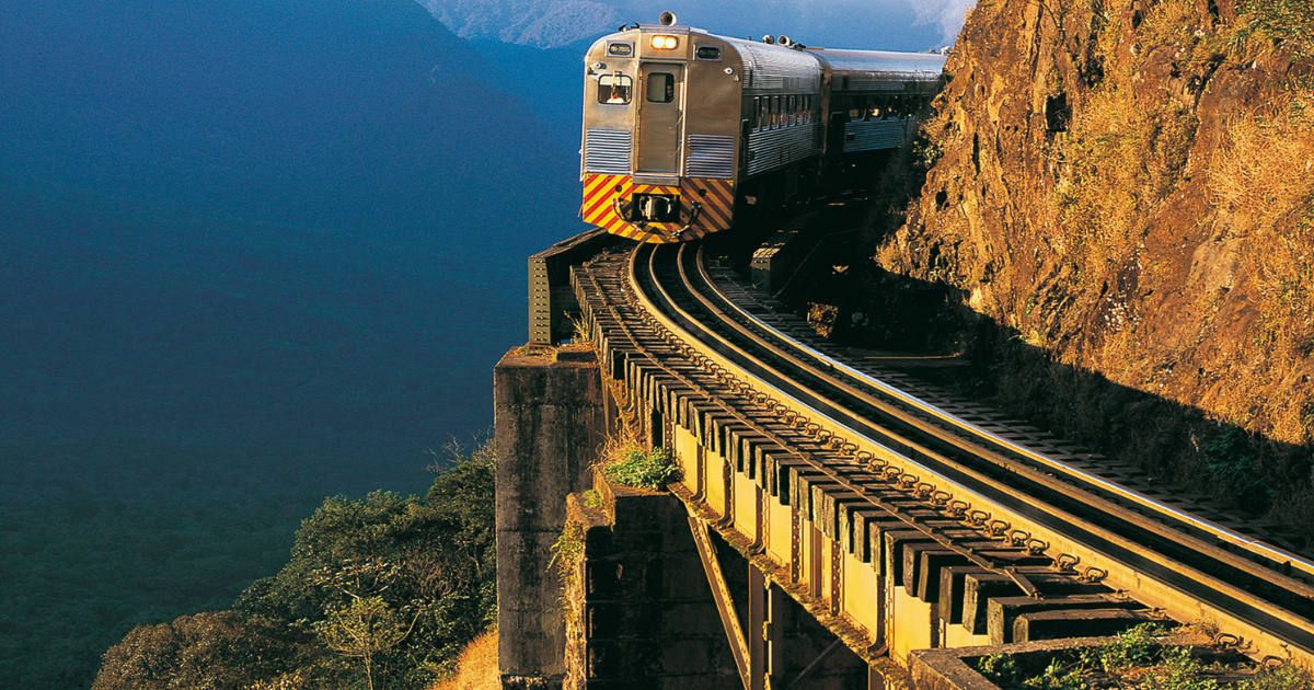 Explora viajes sobre rieles en Brasil con una locomotora histórica, paseos por viñedos, túneles en la selva y rutas ferroviarias imperdibles. (Foto: Carlos Renato Fernandes)