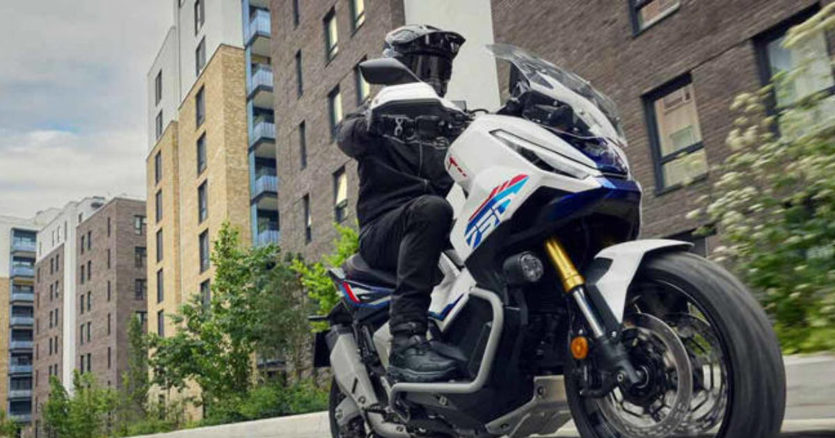 Conozca el Honda X-ADV 2026, scooter aventurero con nuevos colores, transmisión DCT, panel TFT y carenado sostenible de bioplástico. (Foto: Honda)