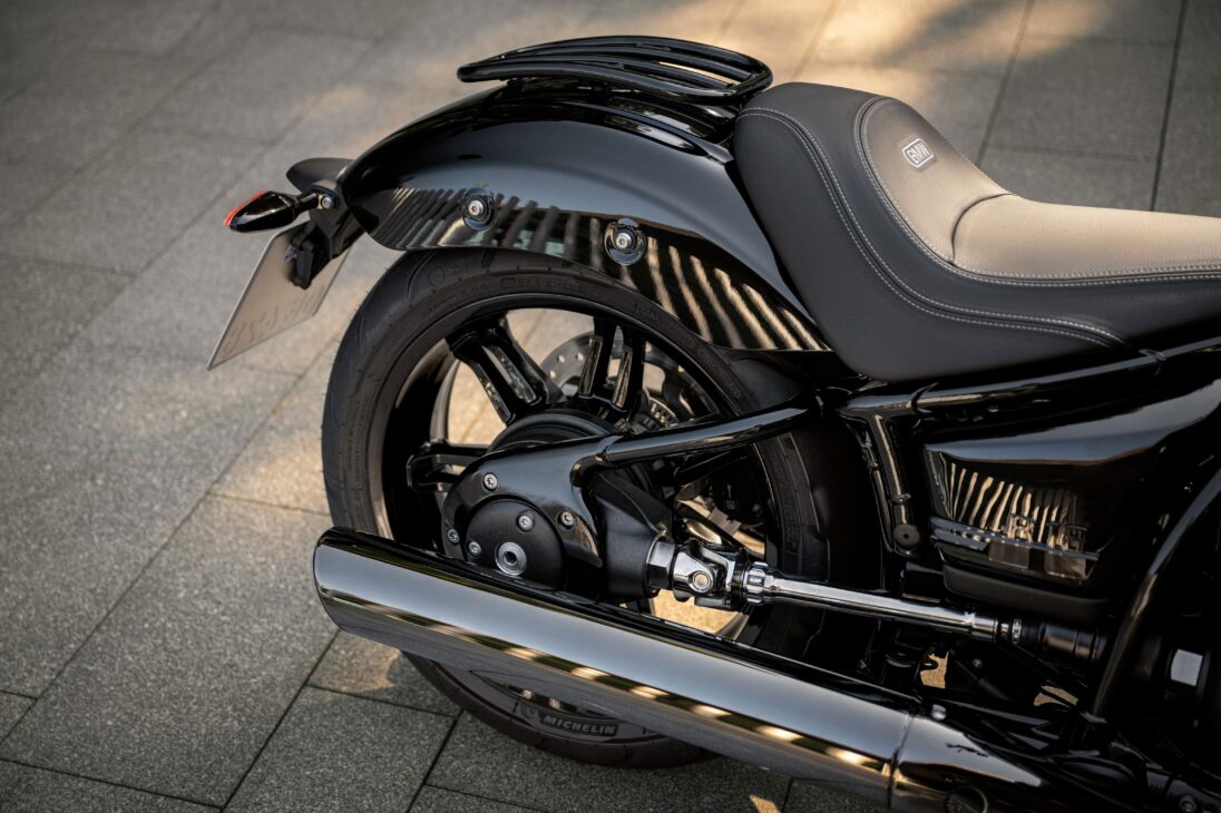 ¡Descubre más sobre la BMW Motorrad R 18 2025! Combina diseño clásico y un motor poderoso. Una moto donde el estilo y la función se encuentran en perfecta armonía. Imagen: BMW