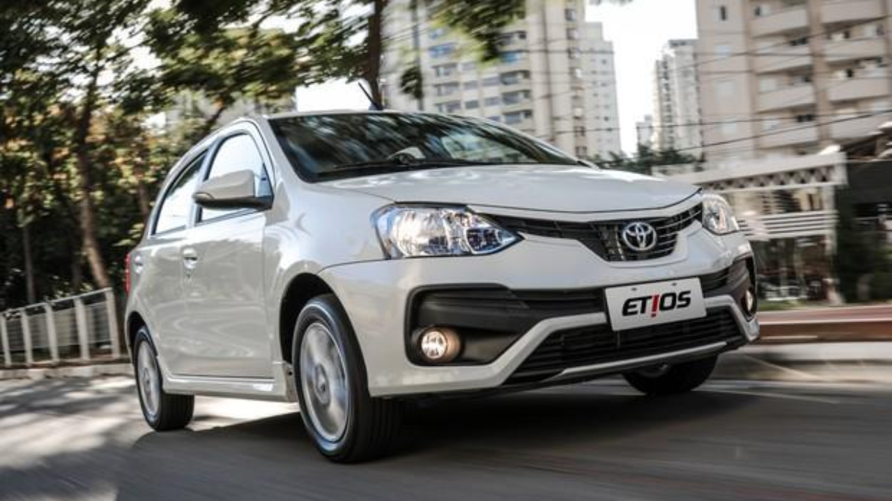 A pesar del diseño cuestionado por muchos, Toyota Etios tiene un rendimiento altamente valorado.
Fuente: Toyota Saga