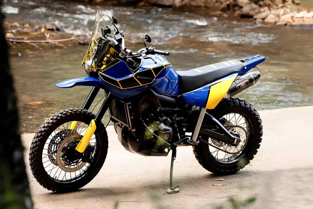 Yamaha “Ténéré 900” custom: motor triplo, rueda 21-18, carenagem rally em alumínio e desempenho muito além da Ténéré 700