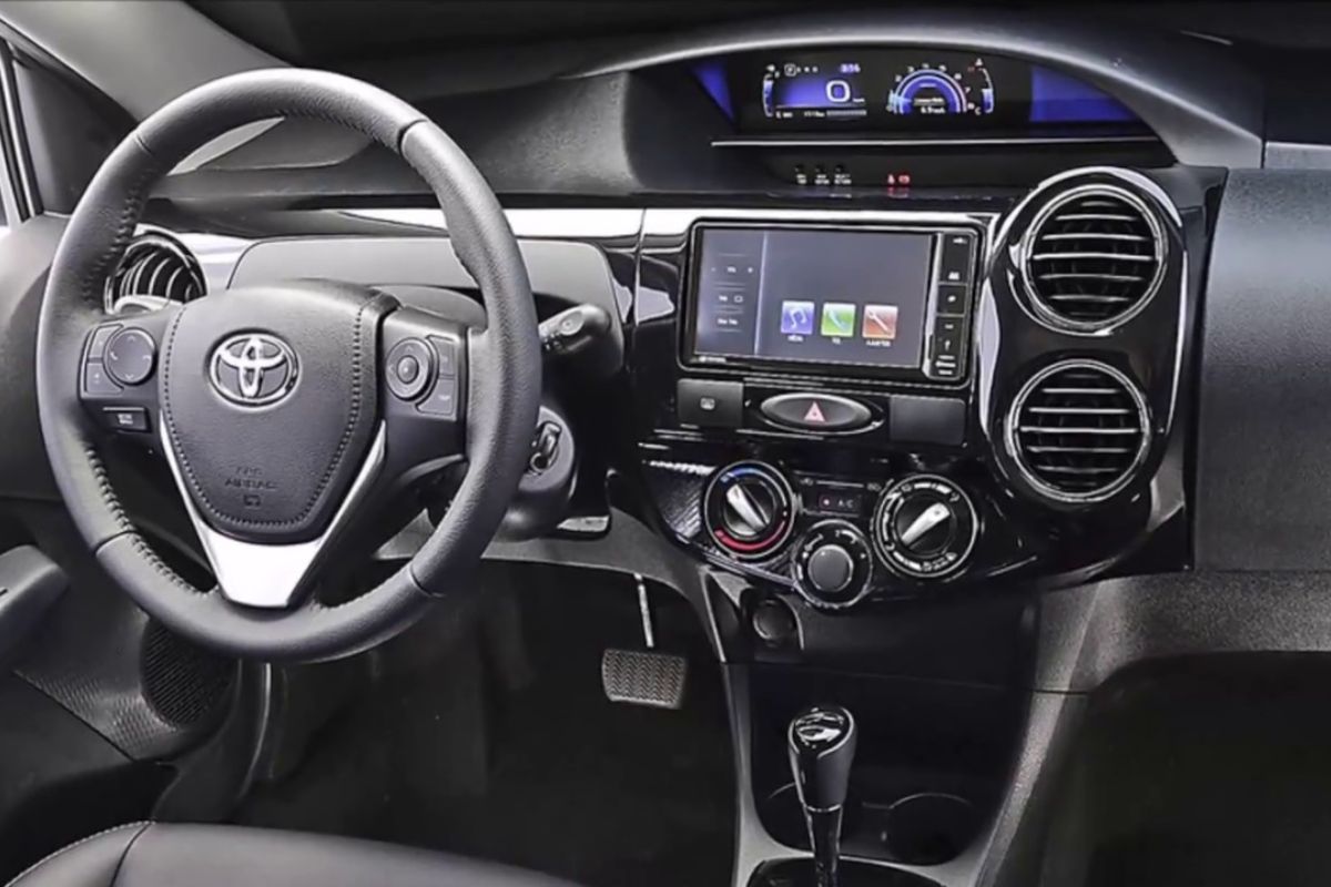 Veja 5 carros usados da Toyota por até 50 mil com motores duradouros, consumo equilibrado e manutenção preventiva que garante vida longa.