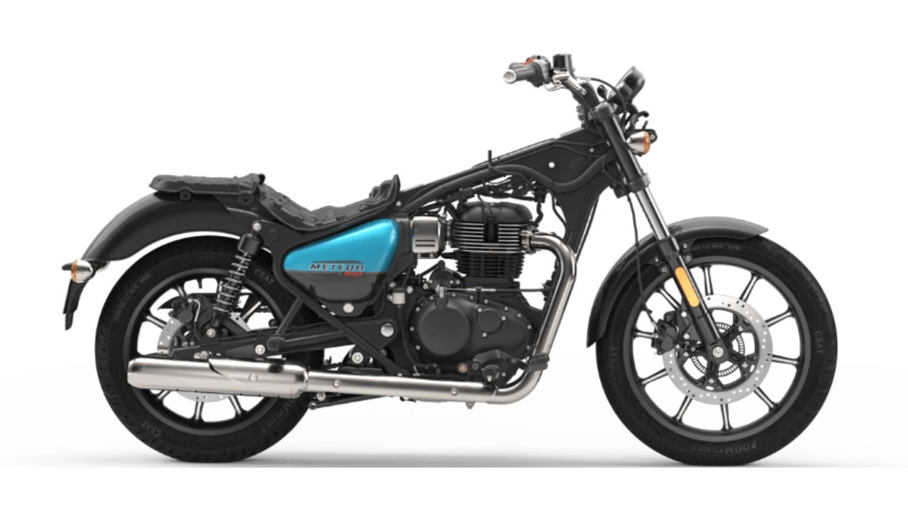 A Royal Enfield Meteor 350 2024 entrega 20,4 cavalos e 2,8 kgfm de torque com seu motor de 349 cilindradas e atinge velocidade final de 135 km/h
