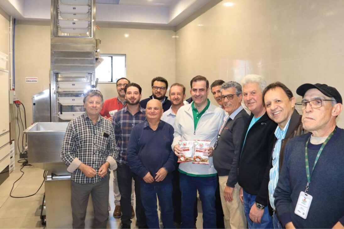 Lo que antes se descartaba como residuo de la fabricación de jugos ha ganado espacio en el mercado como harina, salvado y hasta chips crujientes de manzana