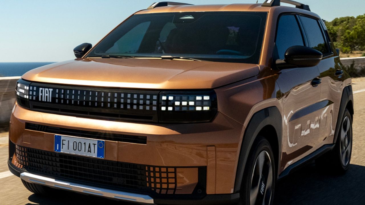 ¿El Fiat Grande Panda 2025 es el nuevo Uno? Probamos el coche en Italia y contamos todo sobre el diseño, motor y qué esperar del lanzamiento más esperado de Fiat.