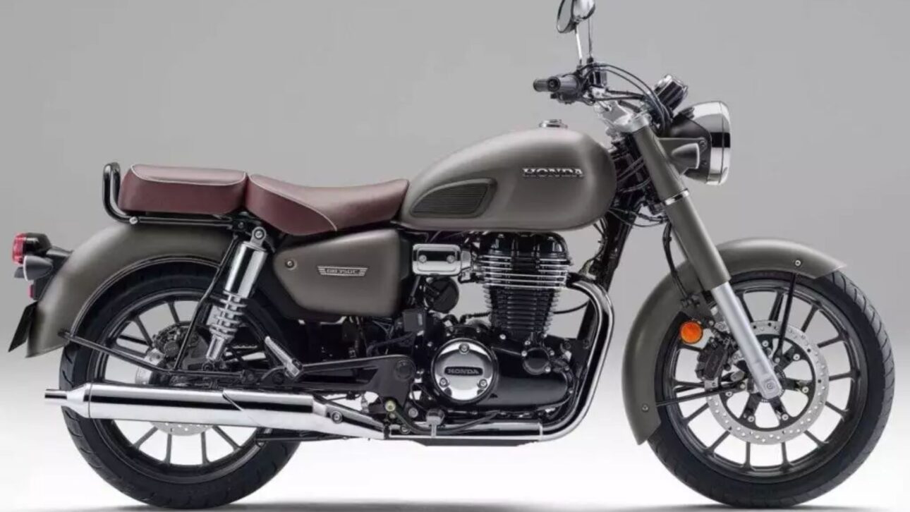 Honda lanza la GB350 C 2026 en Japón, moto clásica de 348 cc, cambio de 5 marchas y consumo de hasta 47 km/l.