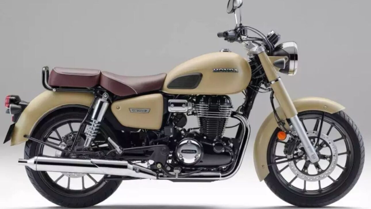 Honda lanza la GB350 C 2026 en Japón, moto clásica de 348 cc, cambio de 5 marchas y consumo de hasta 47 km/l.