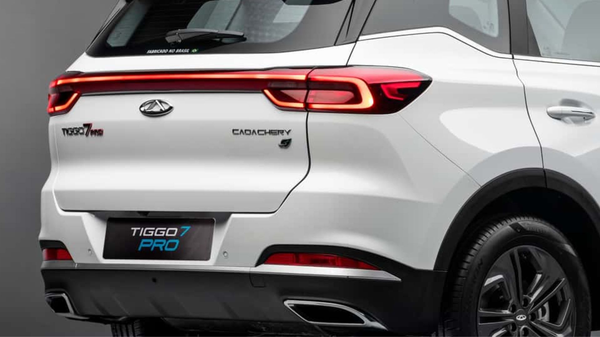 CAOA Chery Tiggo 7 Hybrid tem 160 cv, motor turbo, pacote Max Drive e preço de Compass. Promoção válida em setembro nas concessionárias.v