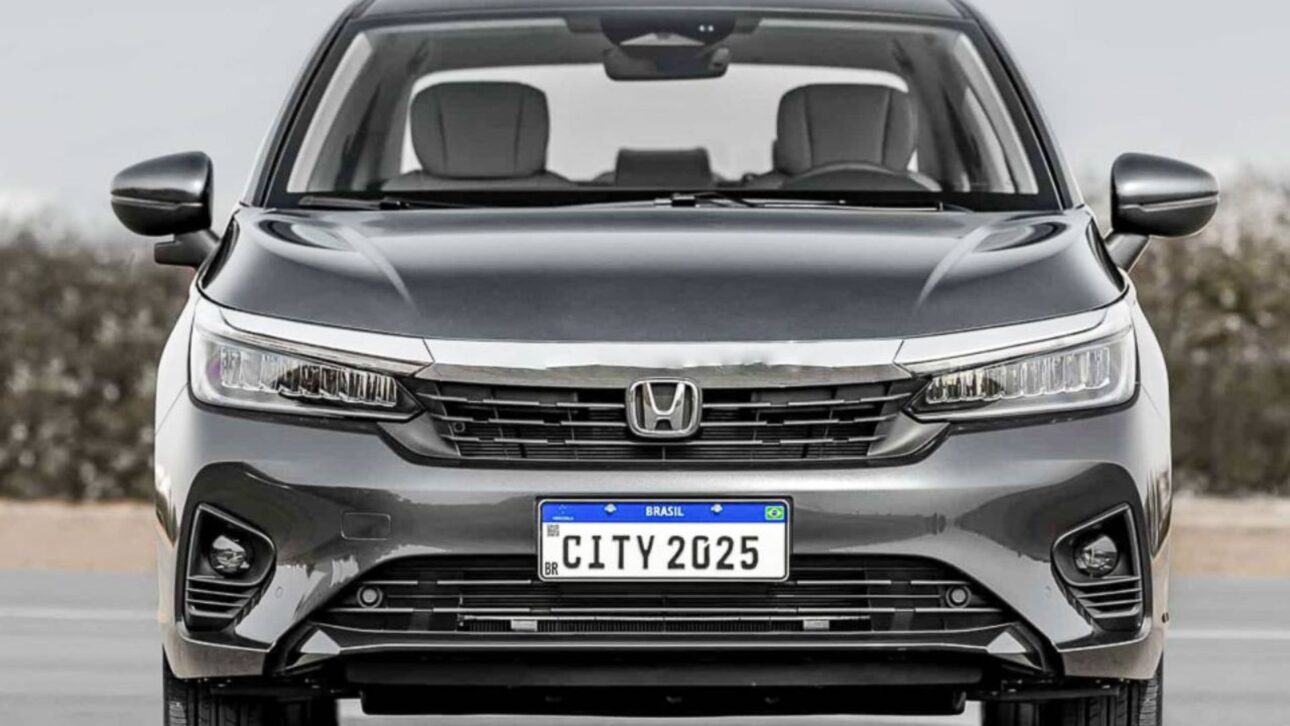 Honda City 2025 ofrece descuentos de hasta R$ 14,4 mil para PcD, con versiones equipadas, buen espacio interno y consumo eficiente.
