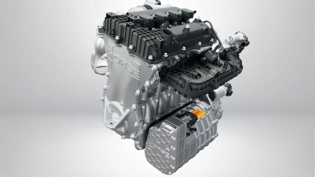Nuevo motor híbrido de Horse integra 1.5 flex, caja y eléctrico en 65 cm, viabilizando uso de etanol en coches eléctricos.