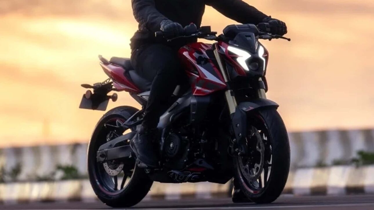 Bajaj registra la Pulsar NS400Z en Brasil, moto de 373 cc y 43 cv, ya vendida en India. Modelo puede ampliar el portafolio de la marca en el país.