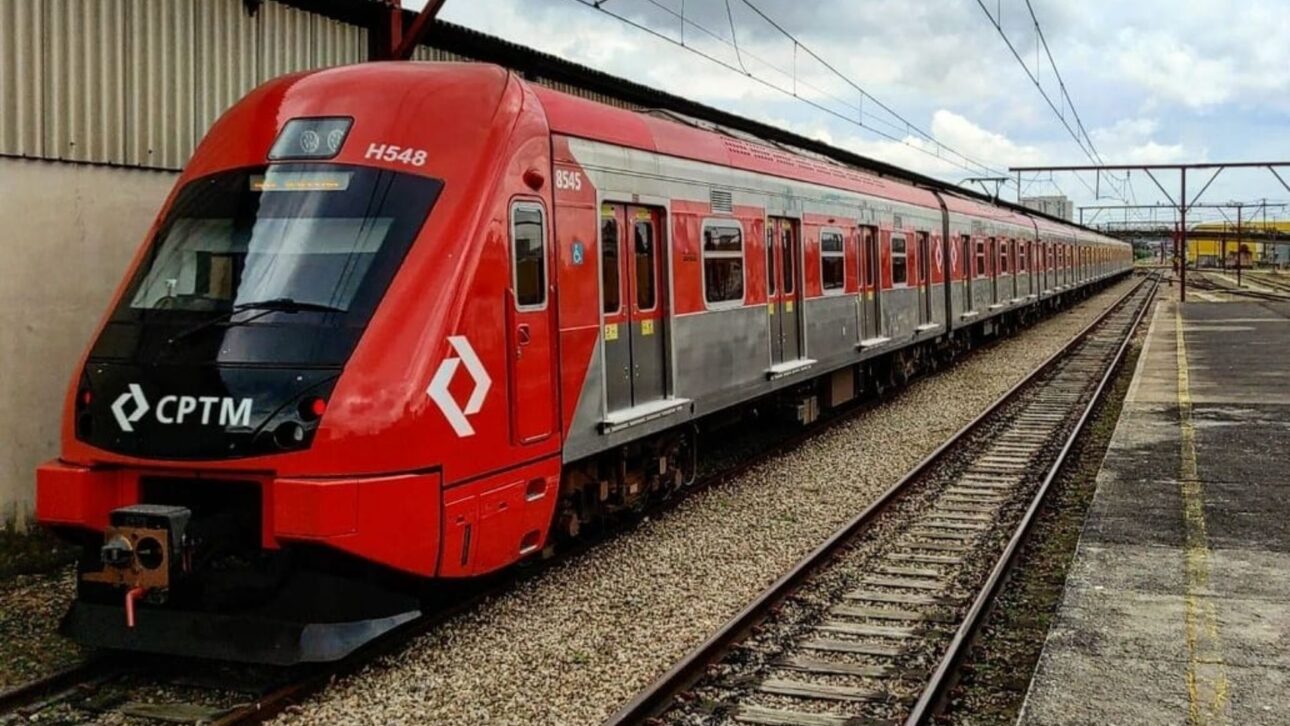 Tren de la CPTM en estación regional usada como referencia para posible composición del Tren Intercidades Eje Sur entre São Paulo y Santos. (Imagen: Renato Lobo | Via Trolebus)