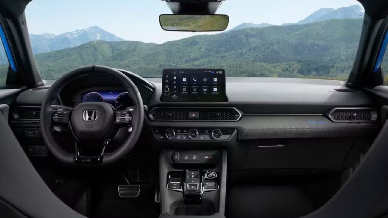 Honda Prelude 2026 regresa con motor híbrido del Civic, cambio simulado y toques del Type-R para rivalizar con Toyota GR86 y Subaru BRZ.