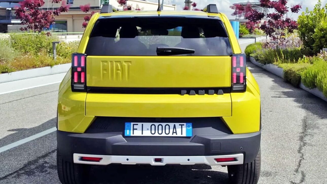 Fiat Grande Panda 2025 servirá de base para el nuevo Argo en Brasil que tendrá trasera muy parecida a la del modelo europeoImagen: Divulgación