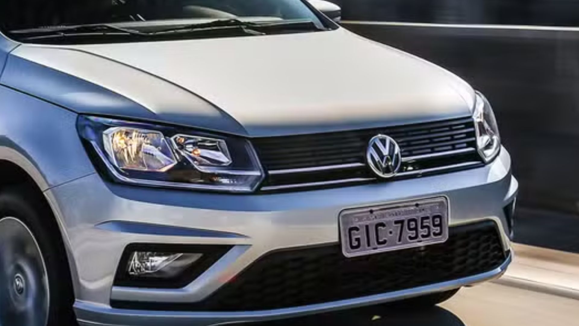 Volkswagen Voyage segue valorizado entre os usados. Com versões 1.0, 1.6 e automático, oferece baixo consumo, espaço e ótima revenda.