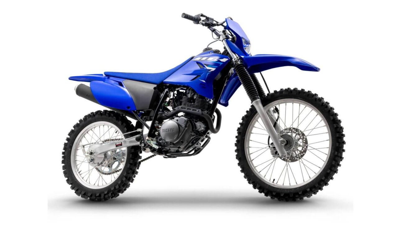 Nueva Yamaha TT-R 230 2026 llega a Brasil con motor 223 cm³, 6 marchas, grafismos inéditos y precio sugerido de R$ 19.990.
