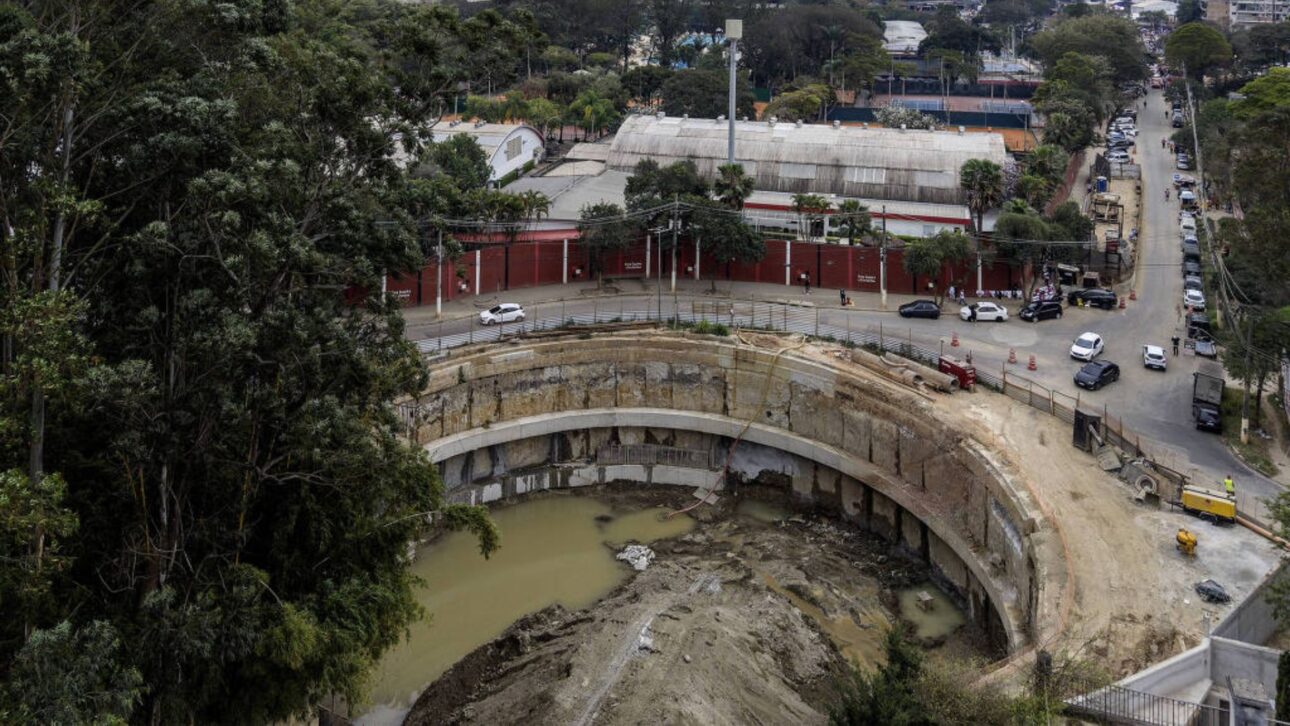 Obras en Morumbís crean piscinão de 133 millones de litros para contener inundaciones. El tránsito tendrá bloqueos y cambios hasta 2026.
