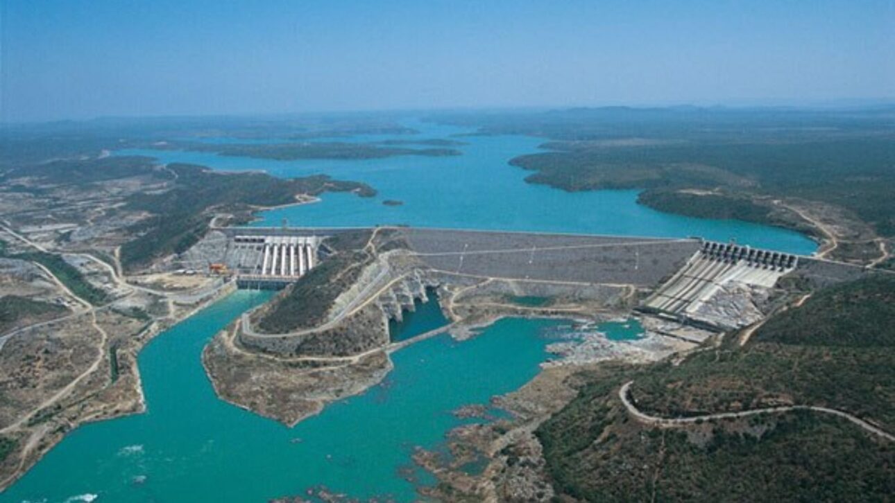 Vista Aérea De La Barrera De Sobradinho Evidenciando Generación De Energía Y Uso Hídrico Estratégico. (Imagen: Agência Sertão)Vista Aérea De La Barrera De Sobradinho Evidenciando Generación De Energía Y Uso Hídrico Estratégico. (Imagen: Agência Sertão)