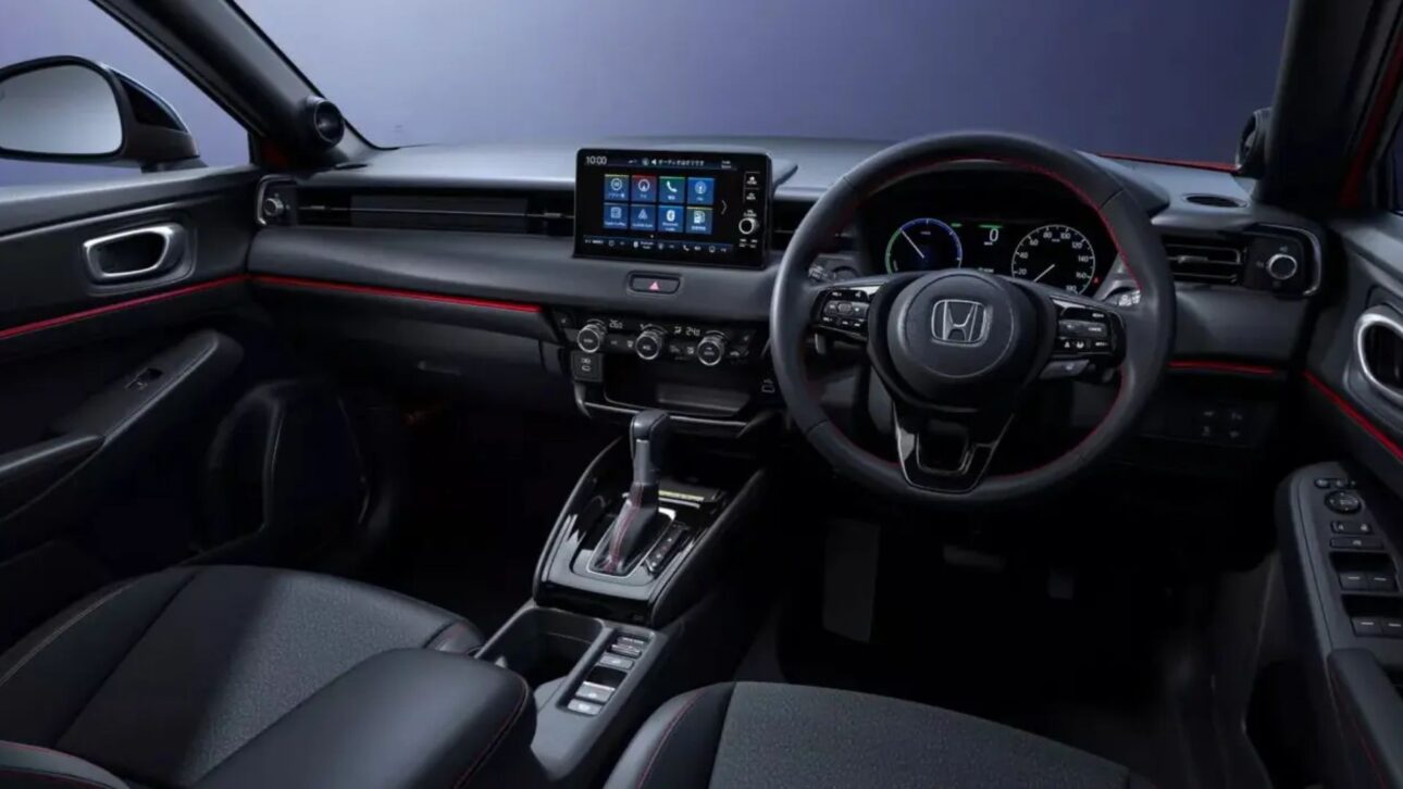 Nuevo Honda HR-V RS híbrido debutará en Japón con motor 1.5, dos eléctricos, 129 cv, tracción integral y paquete completo de tecnología.