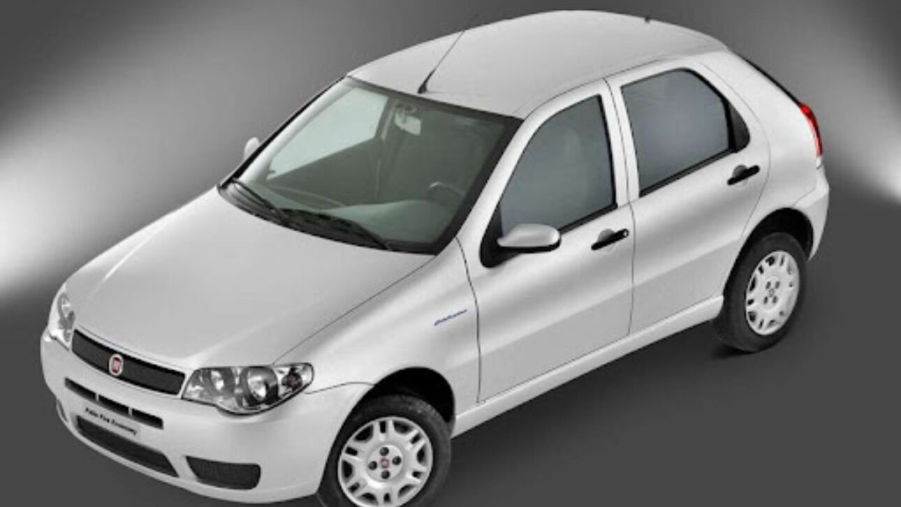 Veja preços, consumo e vantagens de Palio, Gol e Celta no ranking dos hatches usados mais buscados do Brasil.