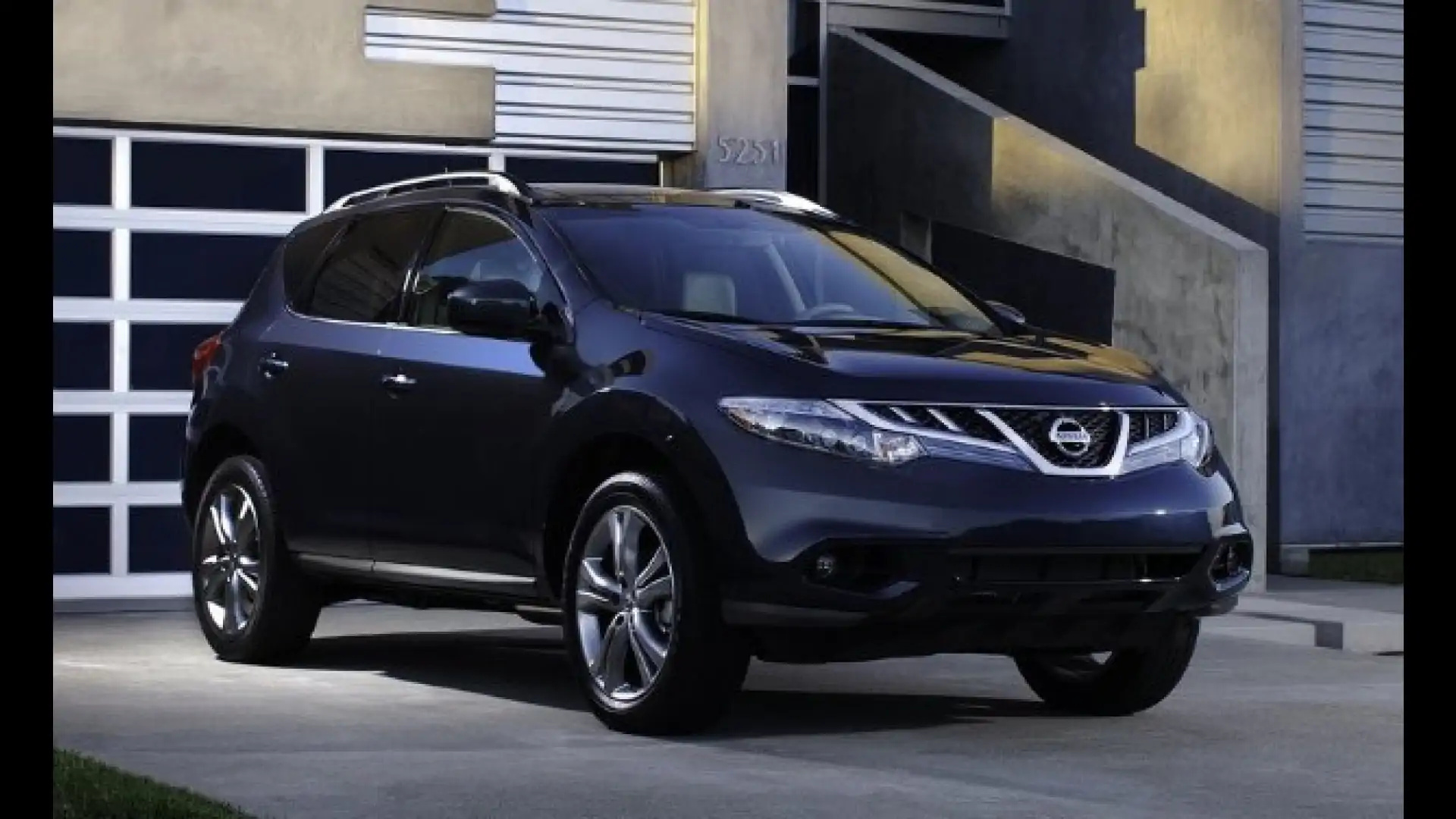 O SUV de luxo da Nissan que parecia revolucionar o mercado, mas em três anos vendeu pouco mais de mil unidades no Brasil – Nissan Murano