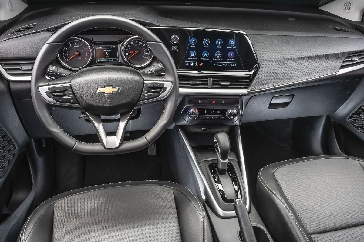 Montana 2026 versus Fiat Toro e Renault Oroch comparação franca mostra onde a Chevrolet ganha em economia e equipamentos e onde perde em espaço e sofisticação