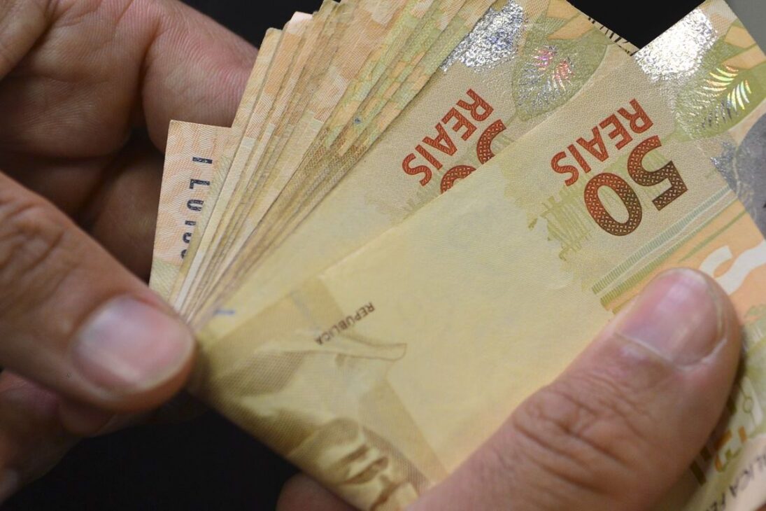 Especialistas apuntan que devolución de tributos de la Reforma Tributaria reduce desigualdad, combate injusticia fiscal y protege familias vulnerables