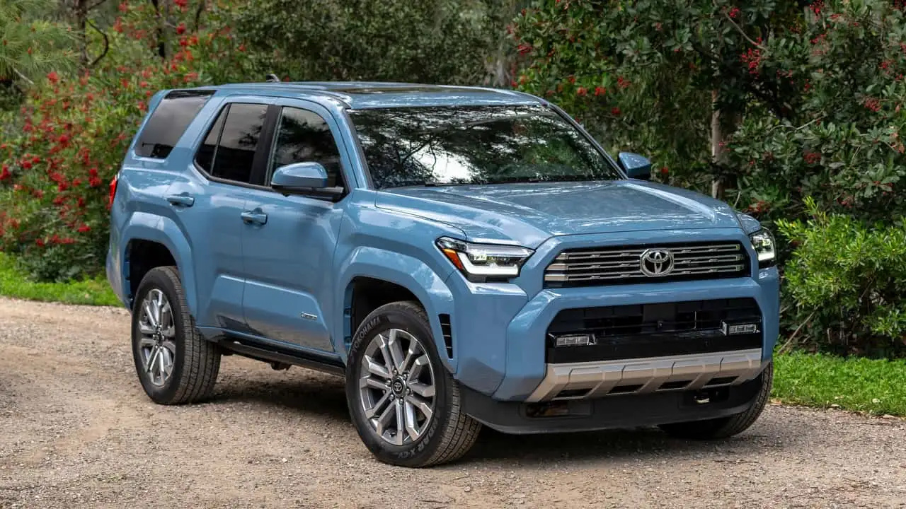 Toyota Tundra, 4Runner, GR Yaris y C-HR+ aún no se venden en Brasil, pero podrían agitar el mercado. Conozca detalles de potencia, tecnología y autonomía de esos modelos de la marca.