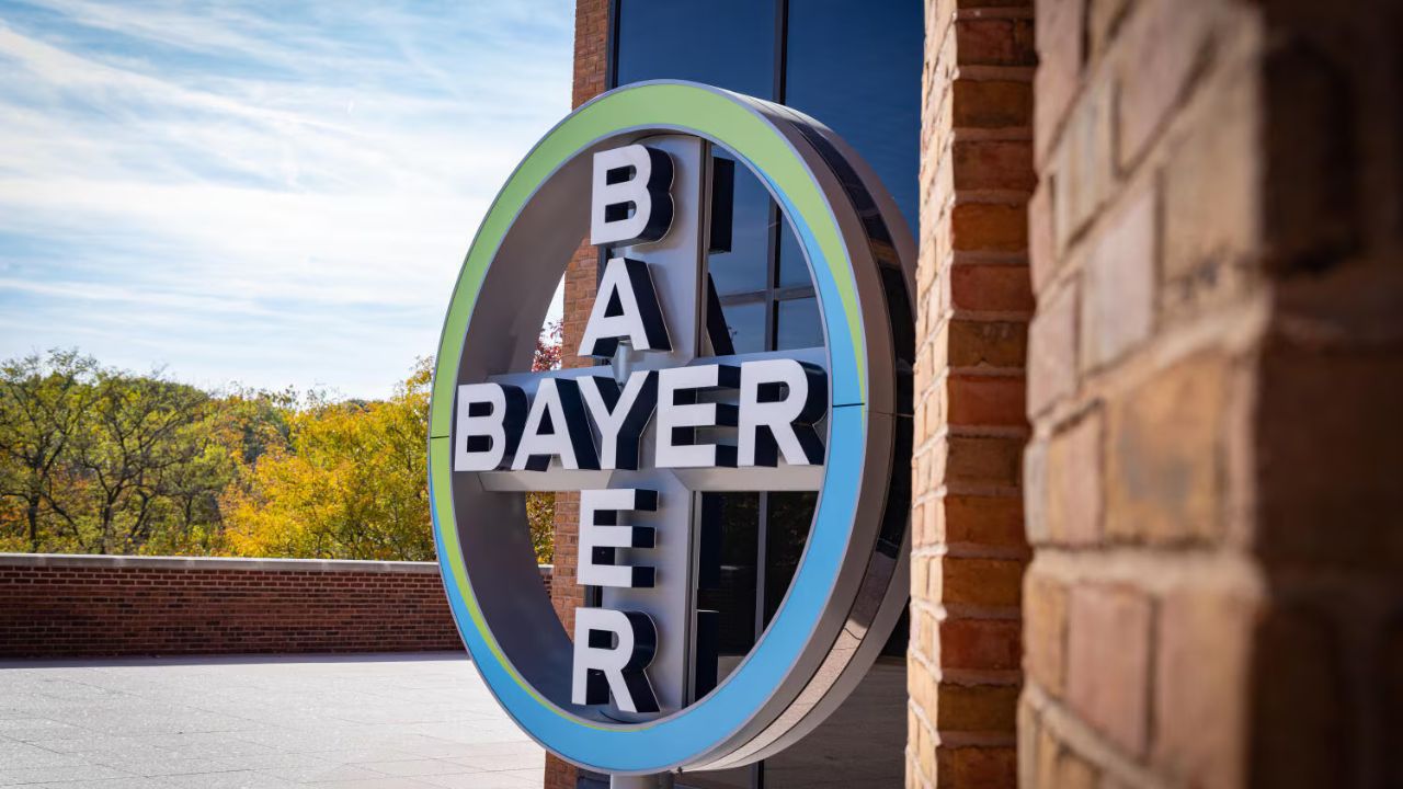 O Programa de Estágio Bayer 2026 está com mais de 100 vagas abertas em diversas regiões do Brasil. Bolsas de até R$ 2.800 e benefícios.