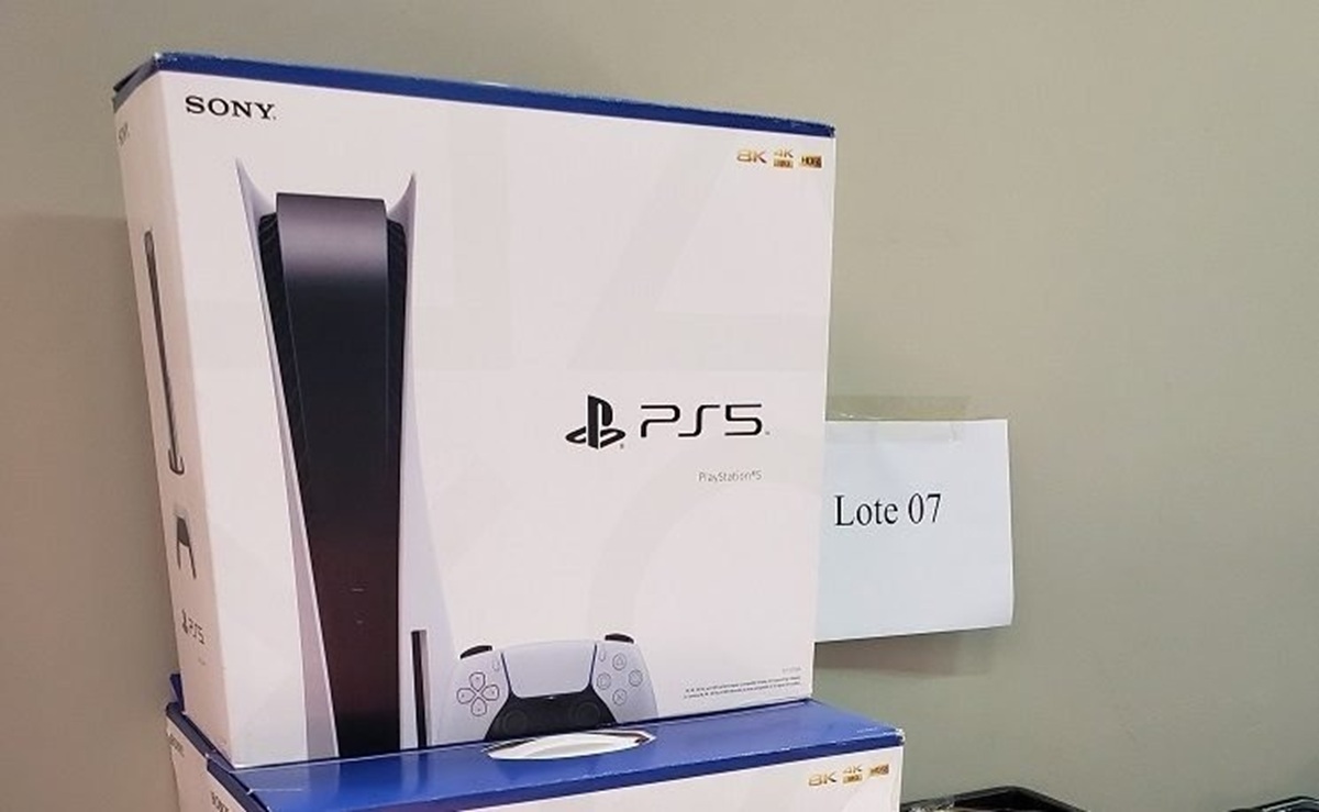 Receita Federal realiza leilão online com PS5 a partir de R$ 1 mil e Xbox Series S por R$ 1,5 mil; veja como participar.