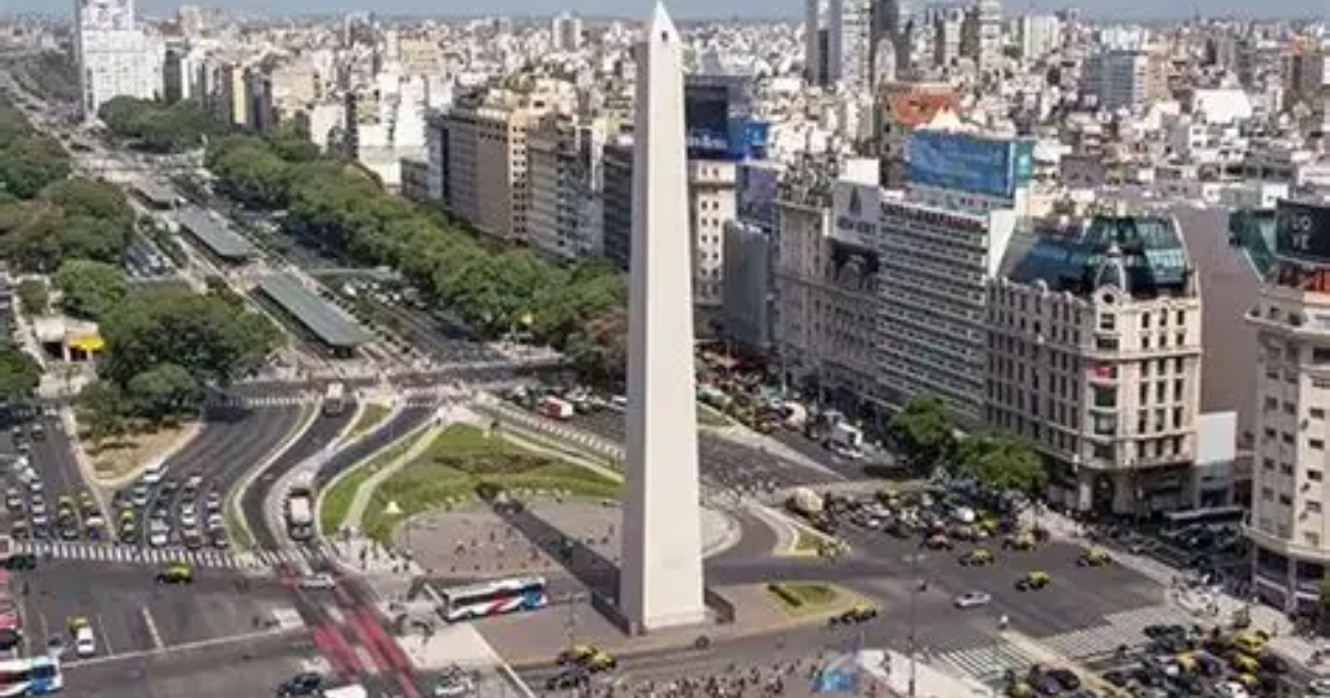 Argentina ultrapassa EUA e se torna o destino internacional favorito dos brasileiros em 2025, com 1,42 milhão de turistas de avião.