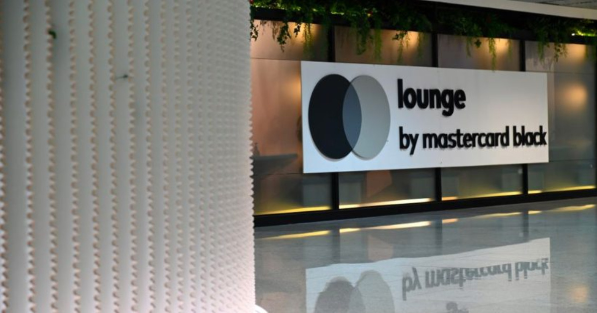 Acceso gratis a las salas VIP de Mastercard en Guarulhos ahora exige gasto mínimo de R$ 15 mil en tres facturas del tarjeta.