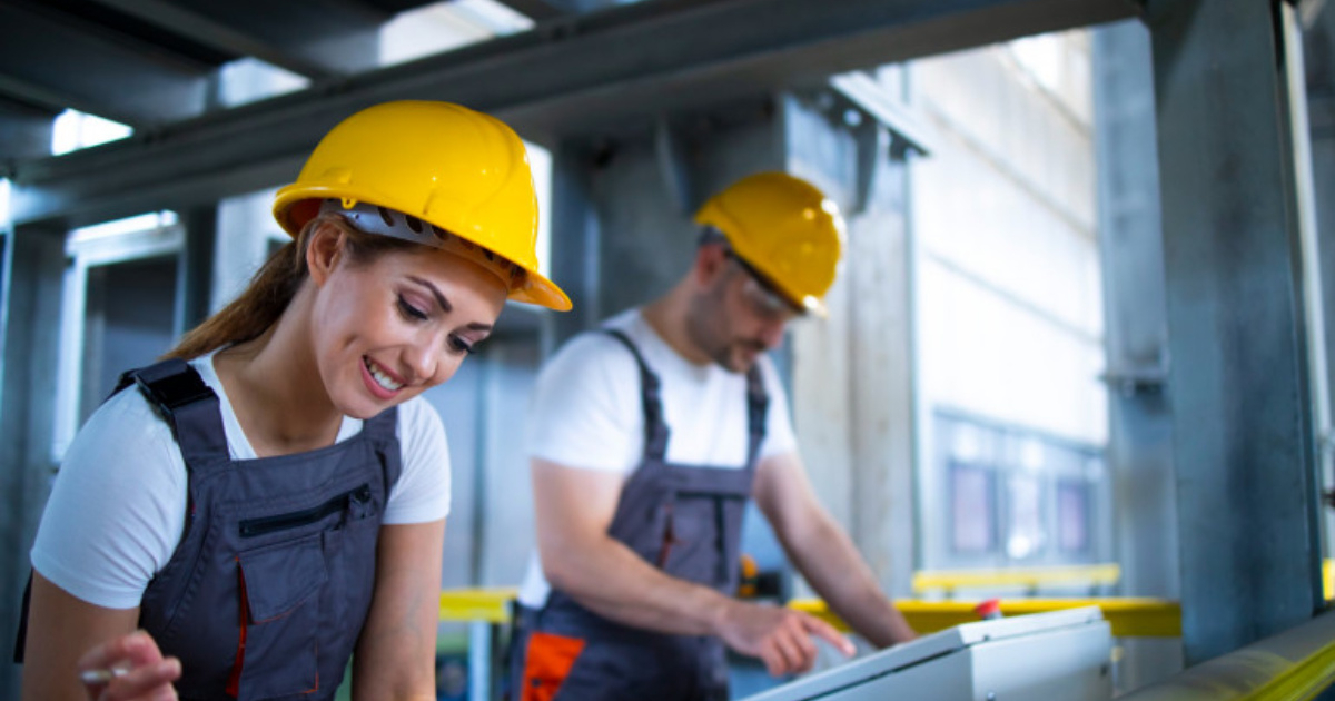 La rotatividad en el atacado brasileño crece, los jóvenes abandonan el sector y la falta de mano de obra cualificada amenaza las operaciones, apunta FecomercioSP.