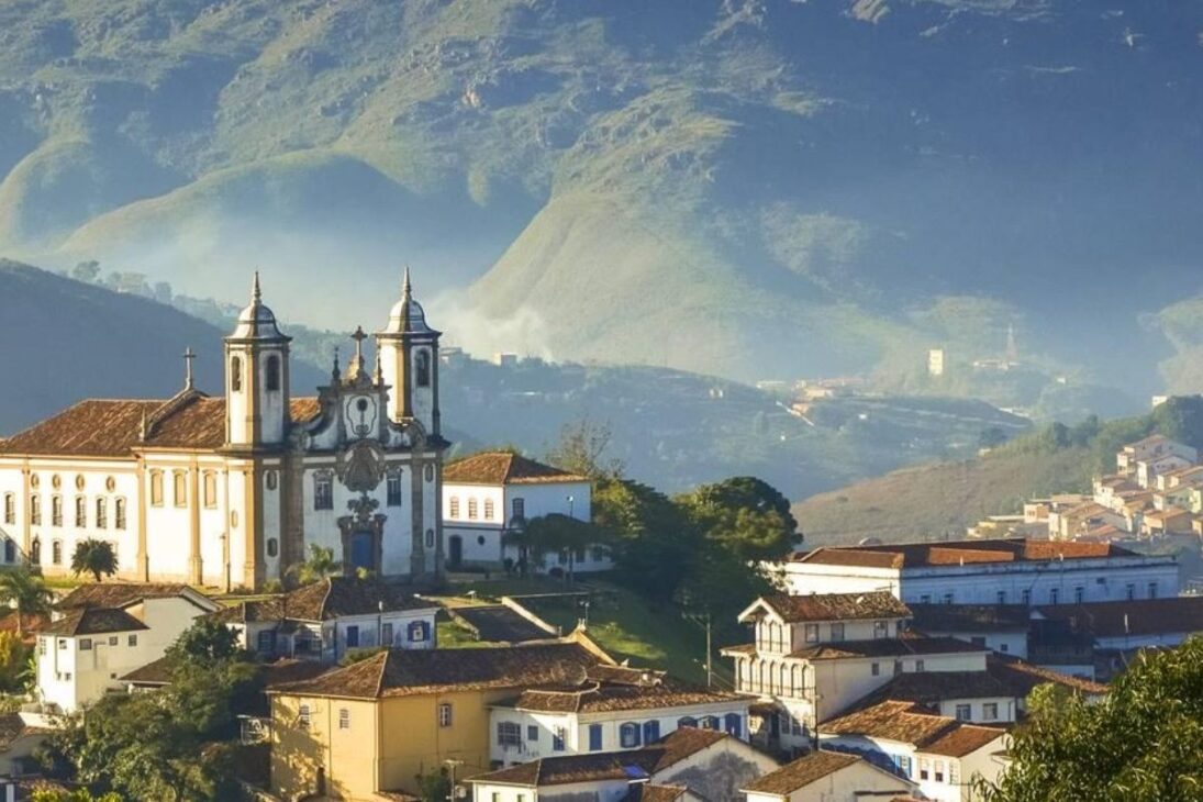 10 ciudades de Minas Gerais tan lindas que parecen mentira, con montañas, cascadas doradas, villas europeas y un clima de película que deja a cualquier turista sin palabra