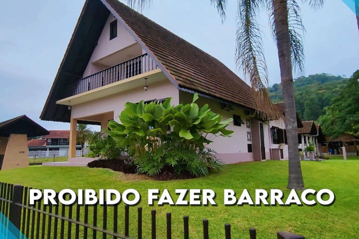 Descubra a cidade brasileira onde o feio é proibido: beleza, patrimônio e arquitetura enxaimel que transformam tradição em orgulho vivo.