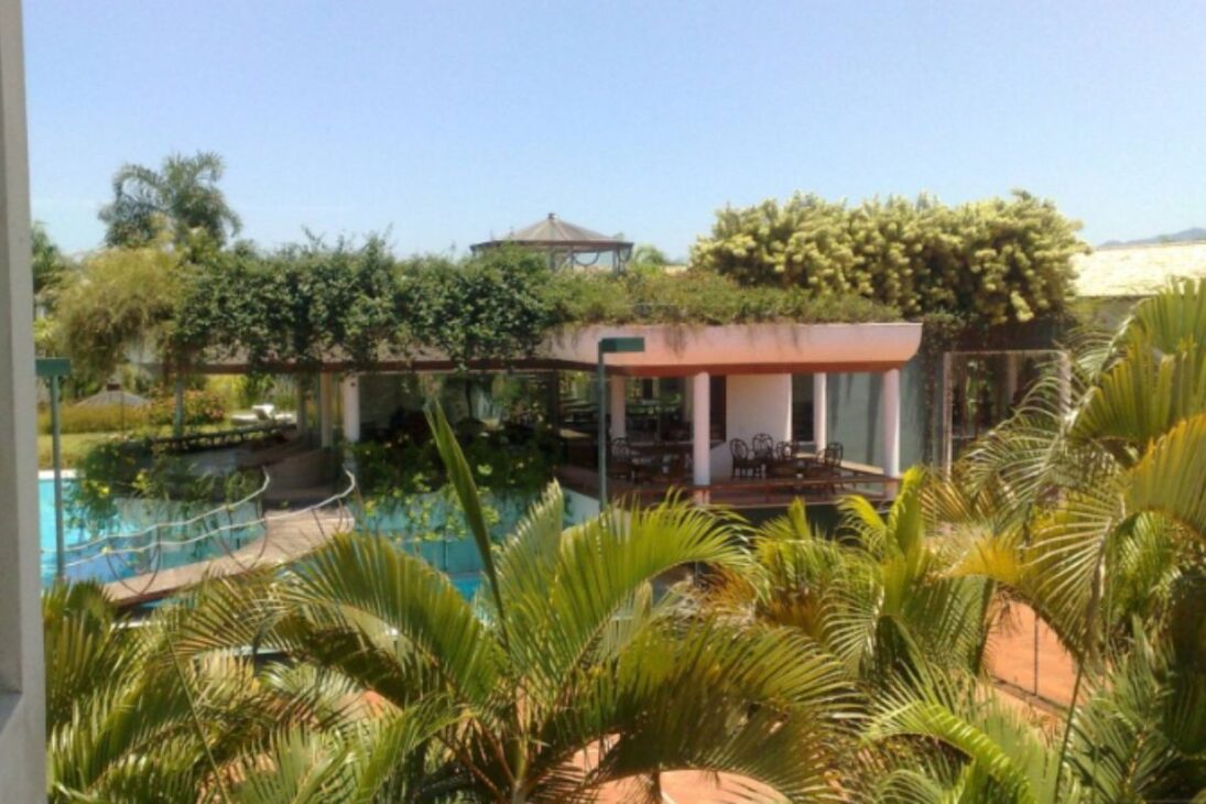 La mansión de Ronaldinho Gaúcho en Barra impresiona: más de 4.250 m², piscina interna y externa y valor por encima de R$ 20 millones