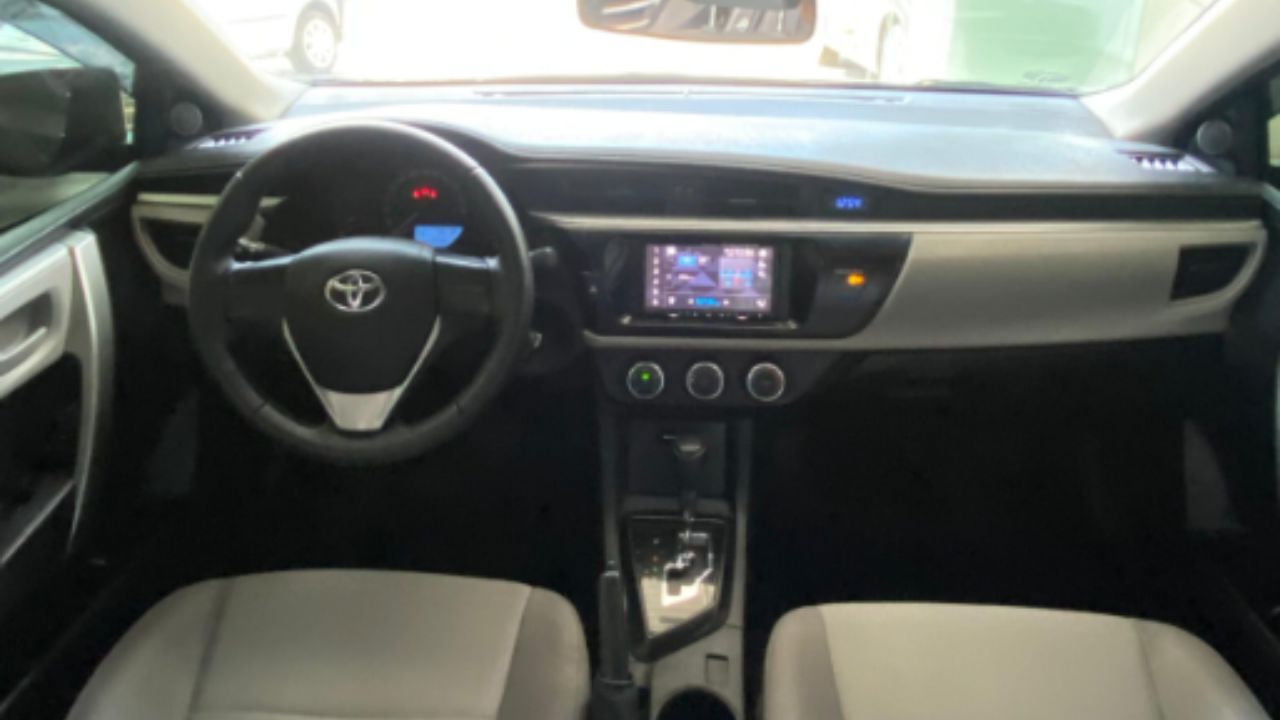 Abaixo de R$ 85 mil e com fama de "inquebrável", esse sedã da Toyota tem motor 1.8 aspirado de 144 cv, câmbio CVT de 7 marchas, consumo de até 13,2 km/l e ótima liquidez