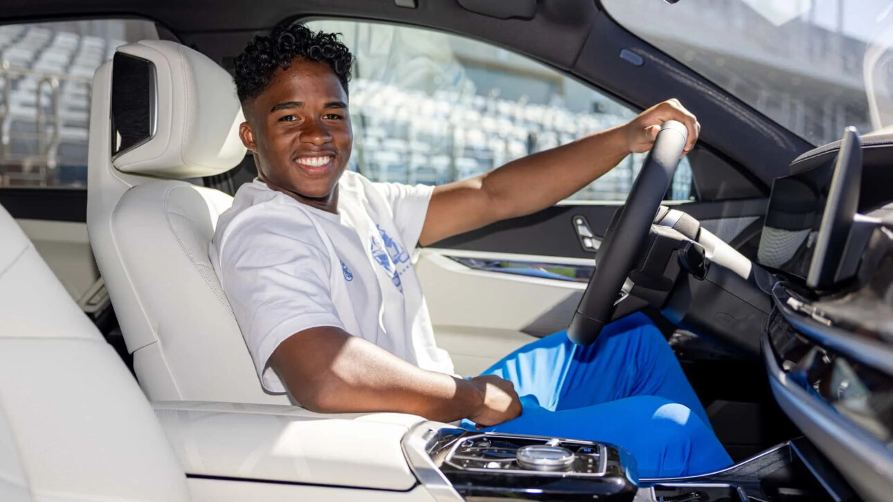 BMW entrega nueva flota al Real Madrid