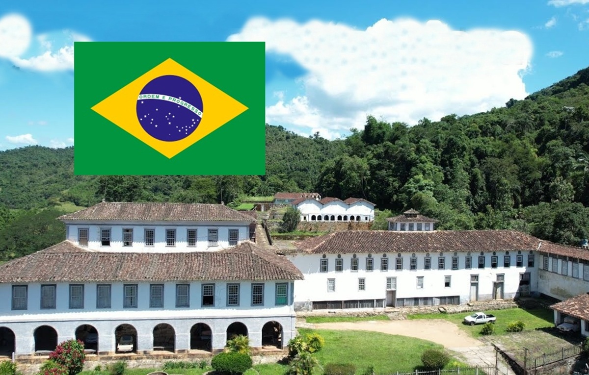 A maior fazenda: Com 6.000 m², 52 quartos, 12 salões e 365 janelas, a Fazenda Santa Clara em Minas Gerais guarda séculos de história