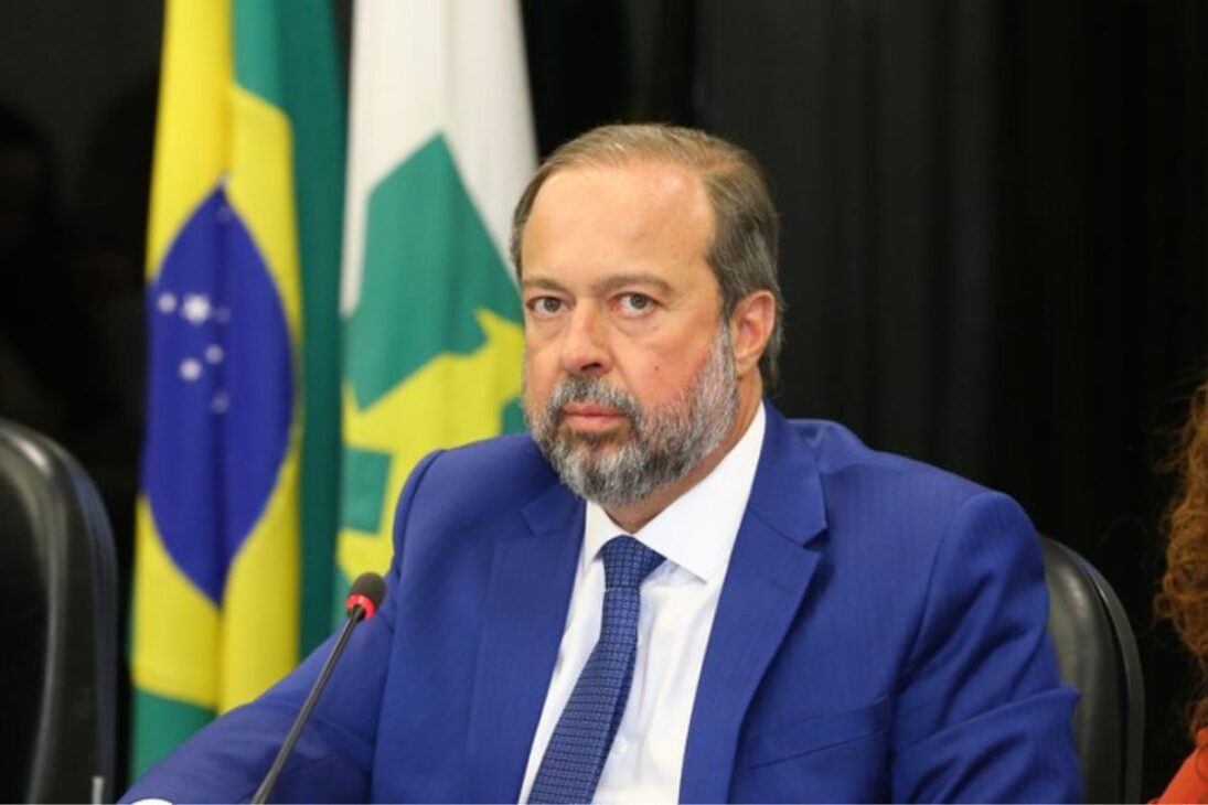 Para el ministro de Minas y Energía, Alexandre Silveira, la medida reafirma el compromiso del país con la transición energética