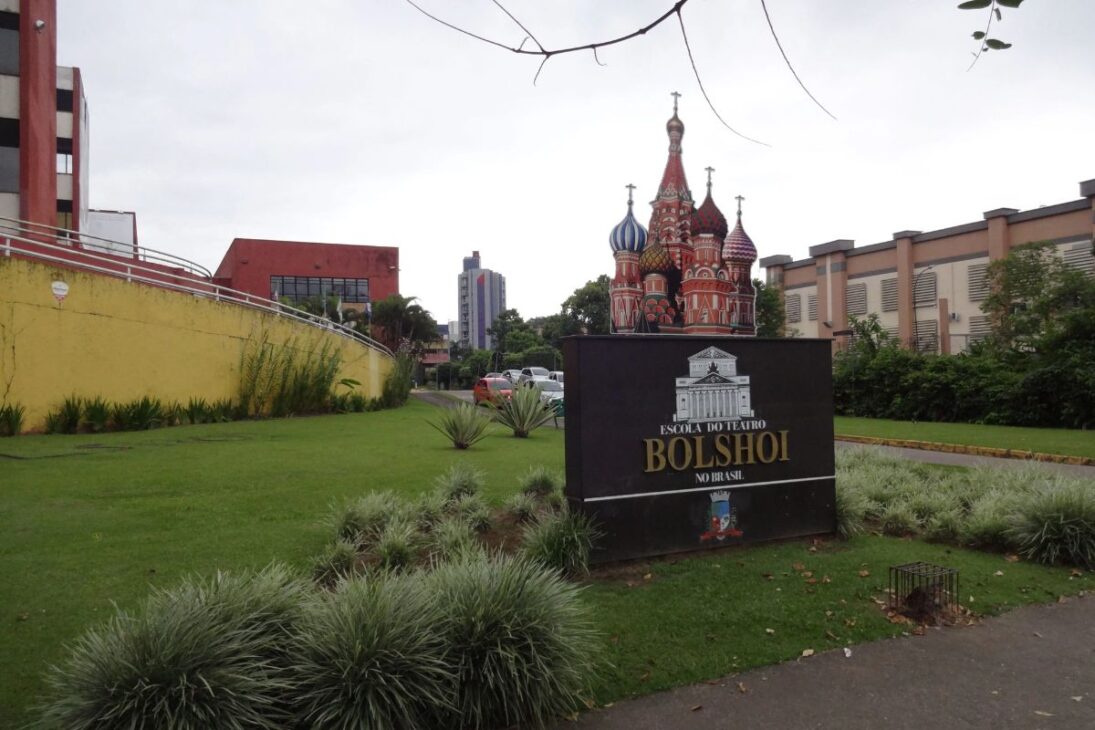 Ciudad en Santa Catarina fue elegida por Rusia para albergar la única filial de la Escuela de Ballet Bolshoi fuera de Moscú y hoy forma bailarines para todo el mundo