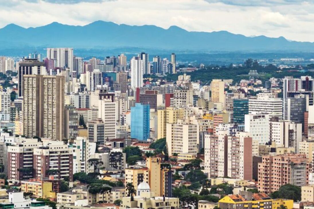 Curitiba es la capital más inteligente de Brasil: ciudad-modelo estudiada por la ONU y copiada en más de 100 países