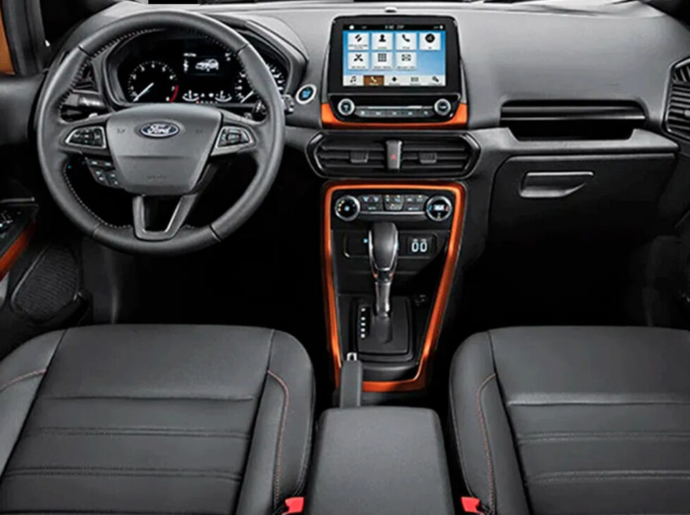 Por volta de R$ 59 mil e com estilo aventureiro ainda valorizado, esse modelo da Ford tem motor 1.5 de até 137 cv, câmbio automático de 6 marchas, consumo médio de 12,5 km/l e central multimídia completa; conheça o Ford EcoSport SE