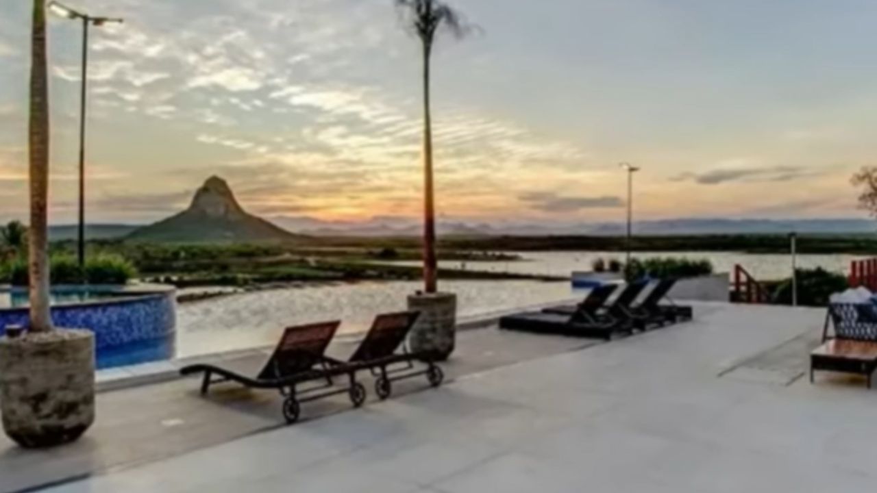 Ubicada en Aracoiaba, la finca de Wesley Safadão supera el tamaño del Estadio Presidente Vargas, funcionando como un imperio rural con playa particular, lagos y un haras que factura más de R$ 120 millones en subastas.