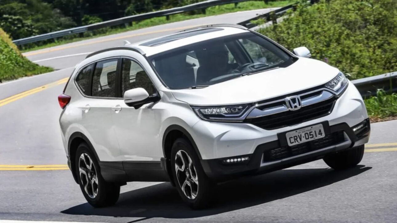 Honda CR-V 1.5 turbo con tracción 4x4 y 190 cv cuesta menos que el VW Tera High nuevo, según valores recientes de la Tabla Fipe.