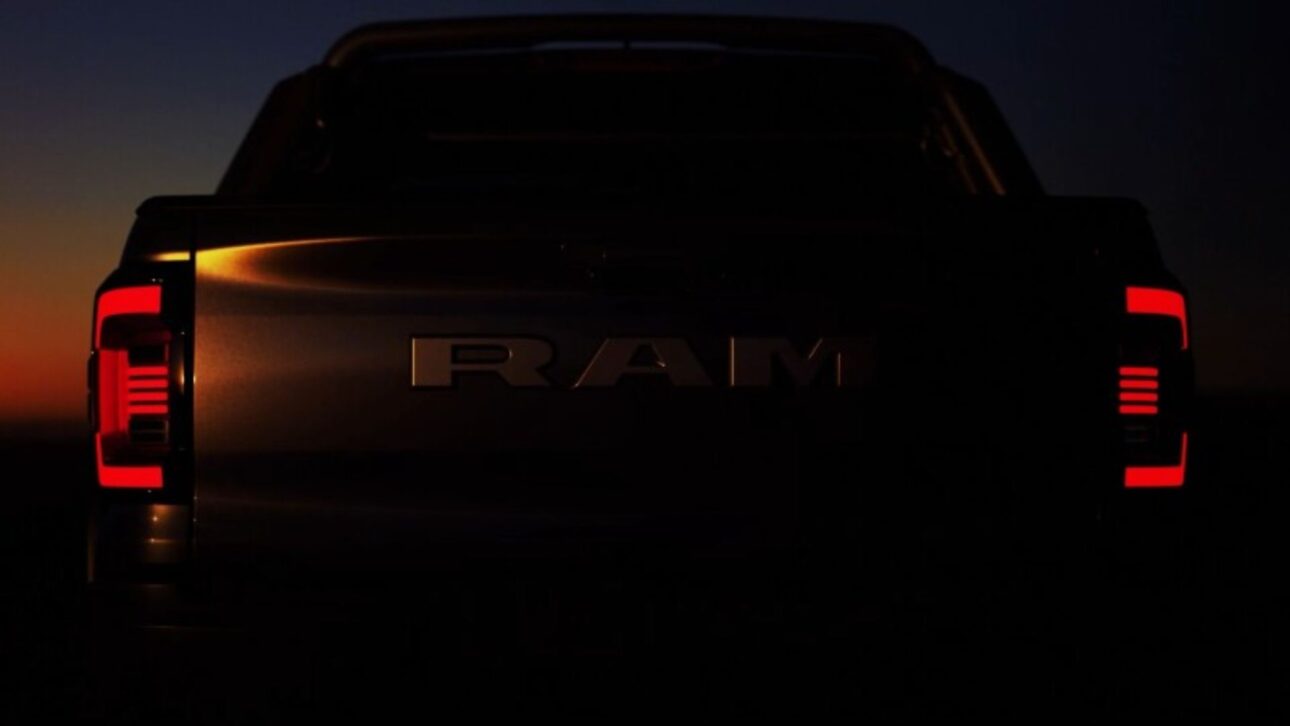 Nueva Ram Dakota 2026 Estrena Con Motor de 200 CV, Transmisión ZF de 8 Marchas y Visual Robusto Para Enfrentar Hilux y Ranger.